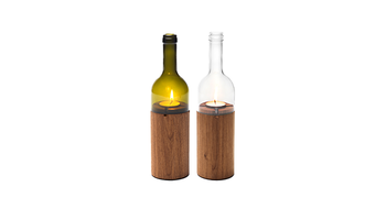 Weinlicht zur Hälfte abgeschnittene Flasche und zur anderen Hälfte aus Holz in grün und klarem Glas | © Wendelstein Werkstätten
